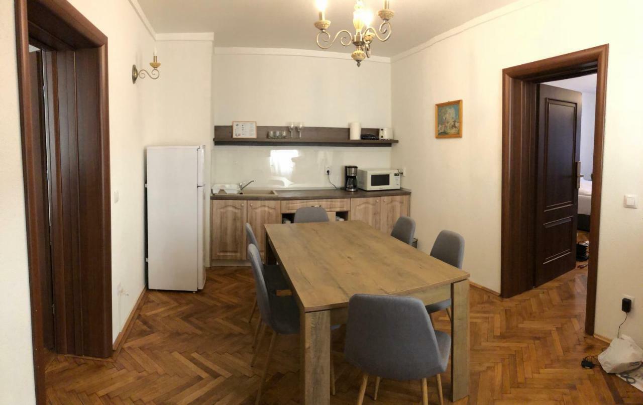 Musik Apartments Old Town 锡比乌 外观 照片